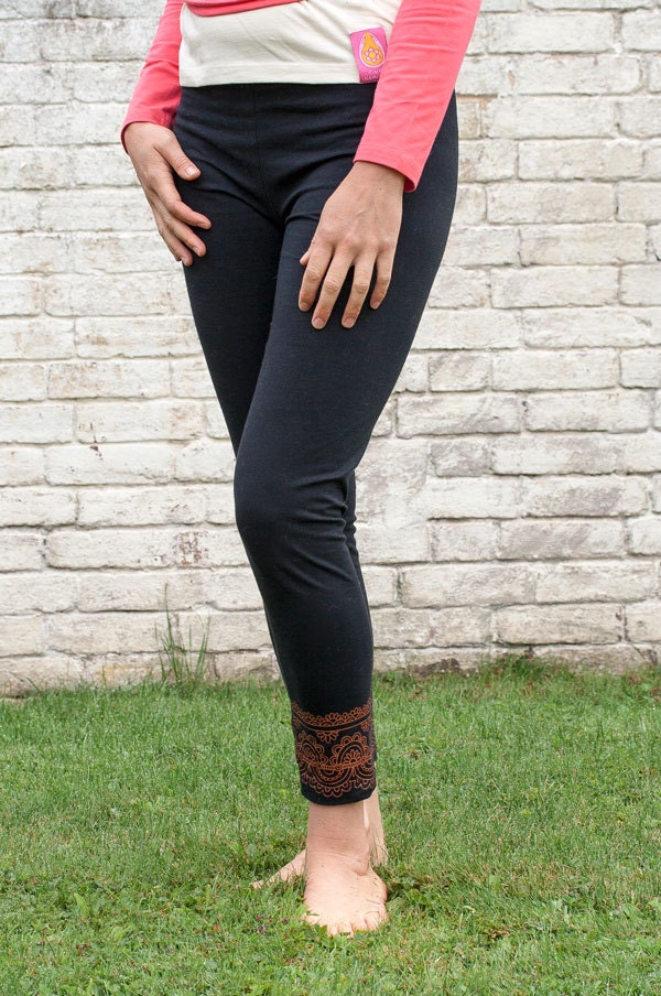 Pushpa - Long Leggings - Black